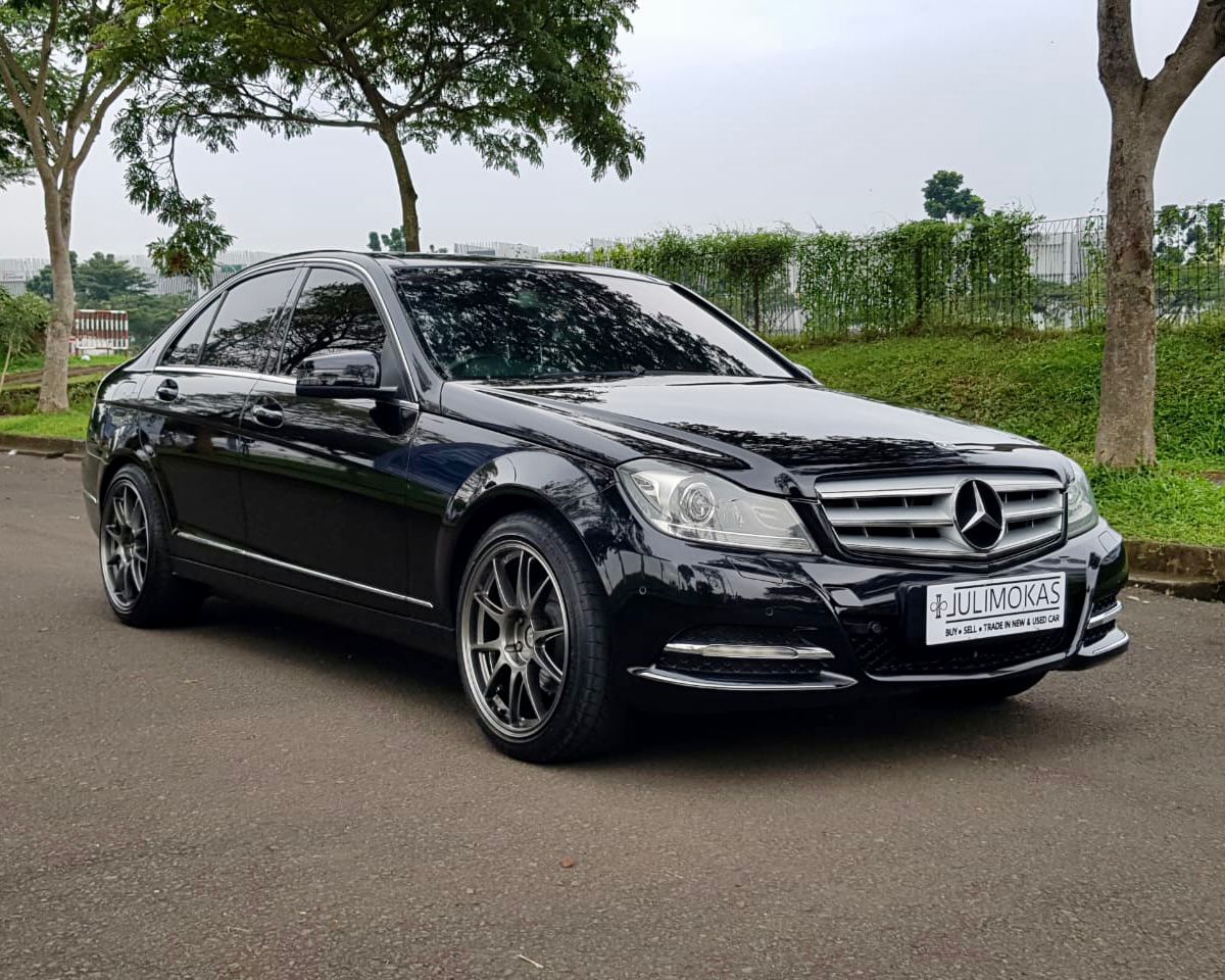 2011 Mercedes Benz C-Class 2011 Mercedes Benz C-Class