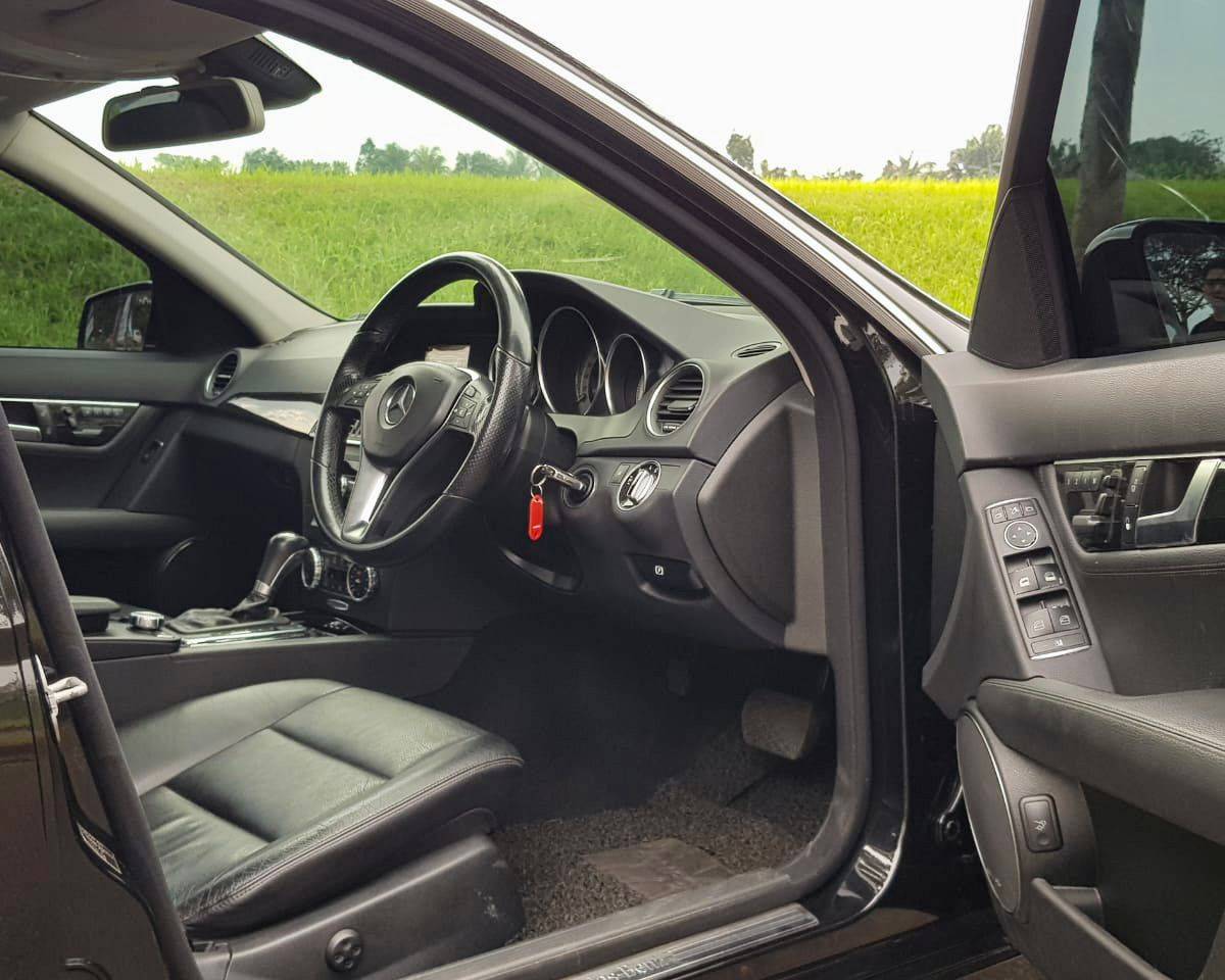 2011 Mercedes Benz C-Class  C300 C300 tua