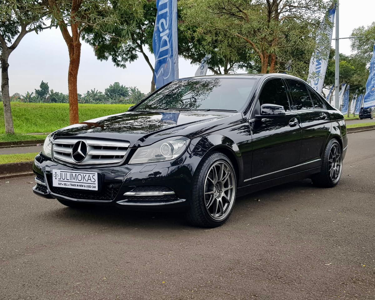 2011 Mercedes Benz C-Class 2011 Mercedes Benz C-Class