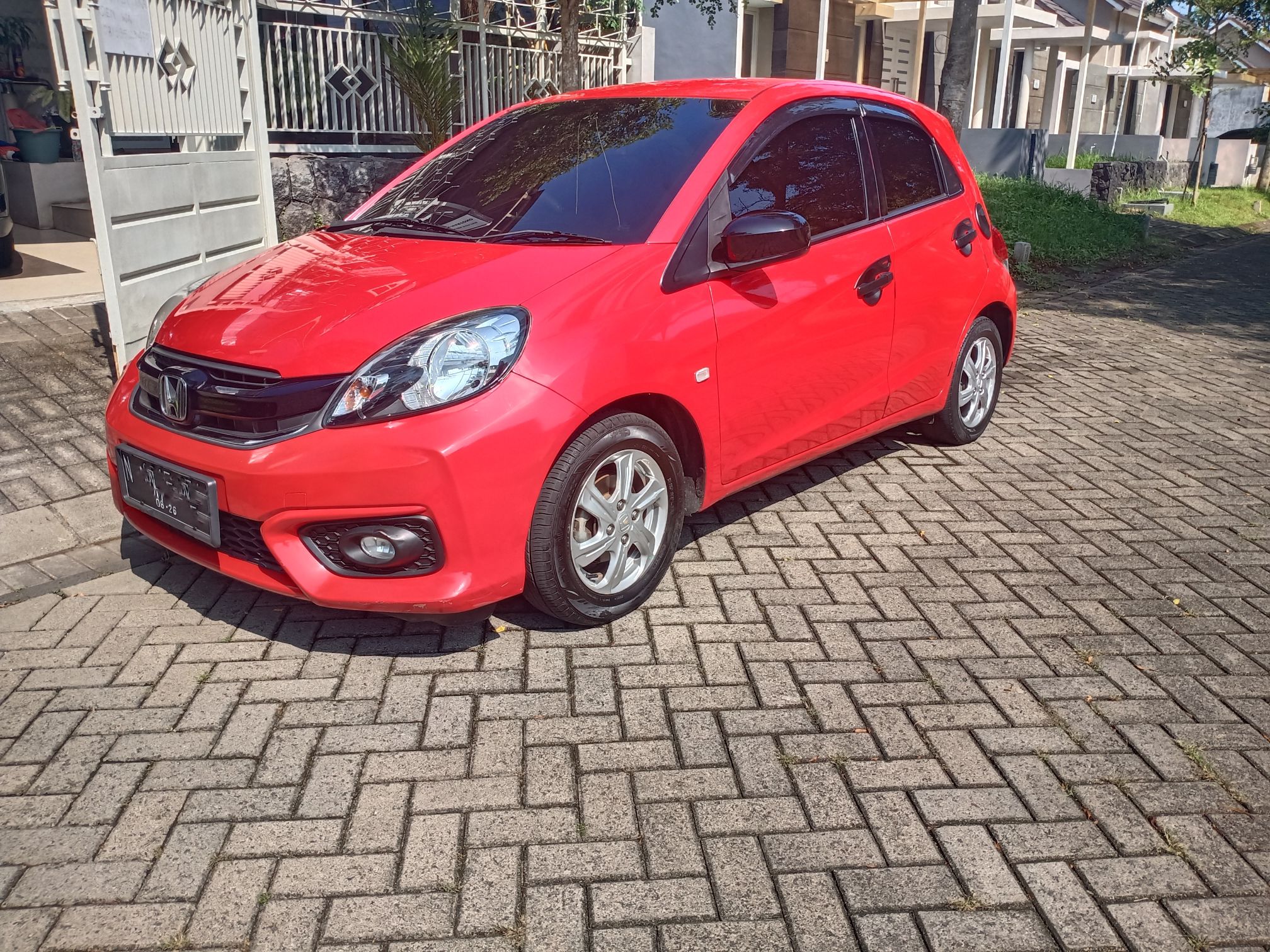2016 Honda Brio Satya E M/T Bekas 2016 Honda Brio Satya E M/T Bekas