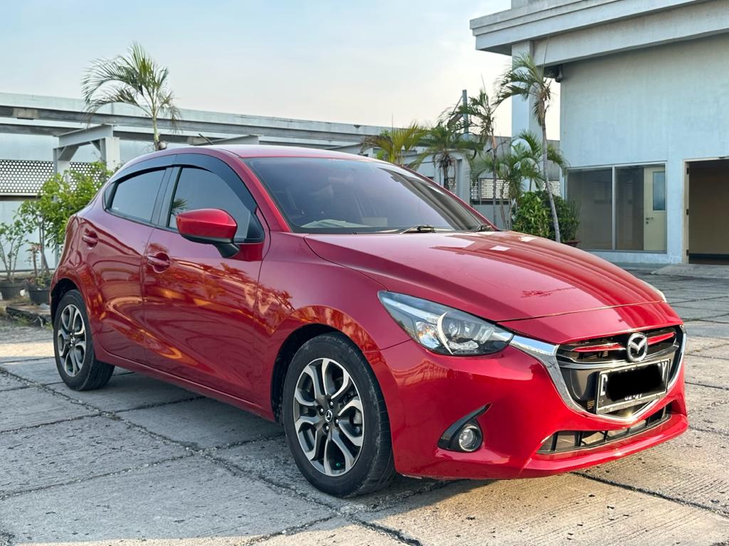 2016 Mazda 2  Hatchback R 1.5L AT 2016 Mazda 2  Hatchback R 1.5L AT