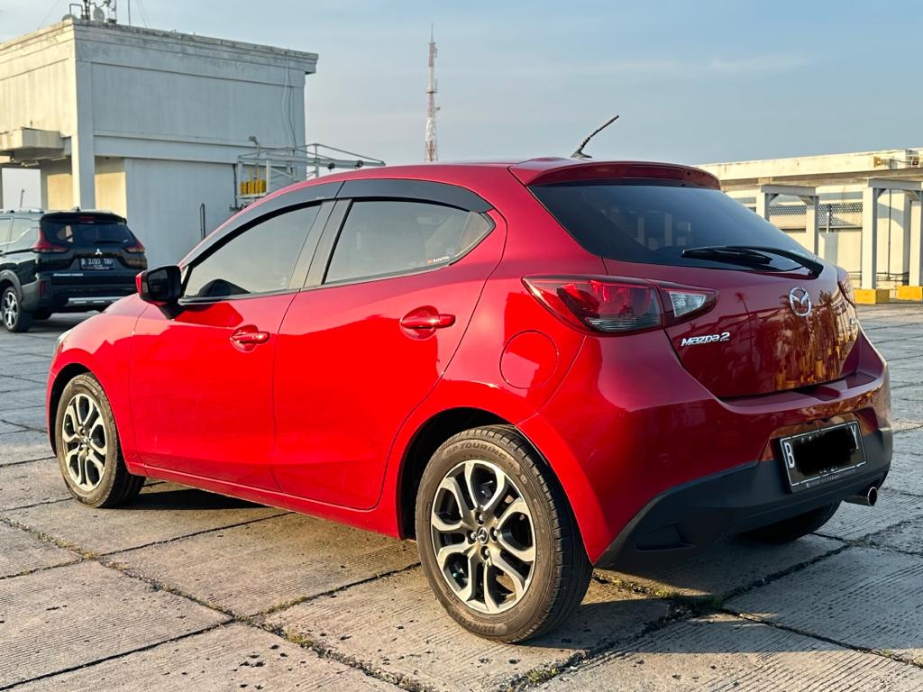 2016 Mazda 2  Hatchback R 1.5L AT 2016 Mazda 2  Hatchback R 1.5L AT