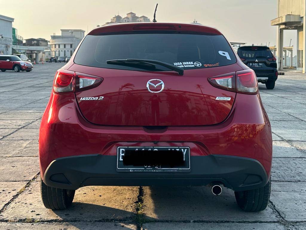 Dijual 2016 Mazda 2  Hatchback R 1.5L AT Hatchback R 1.5L AT Bekas