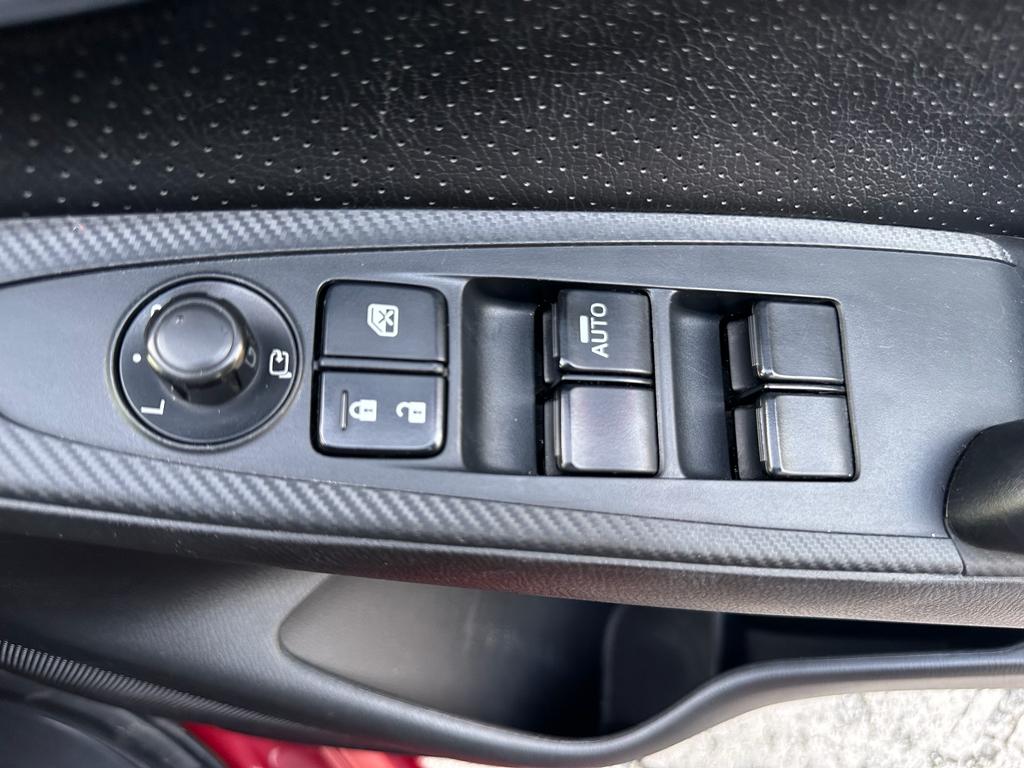 2016 Mazda 2  Hatchback R 1.5L AT 2016 Mazda 2  Hatchback R 1.5L AT