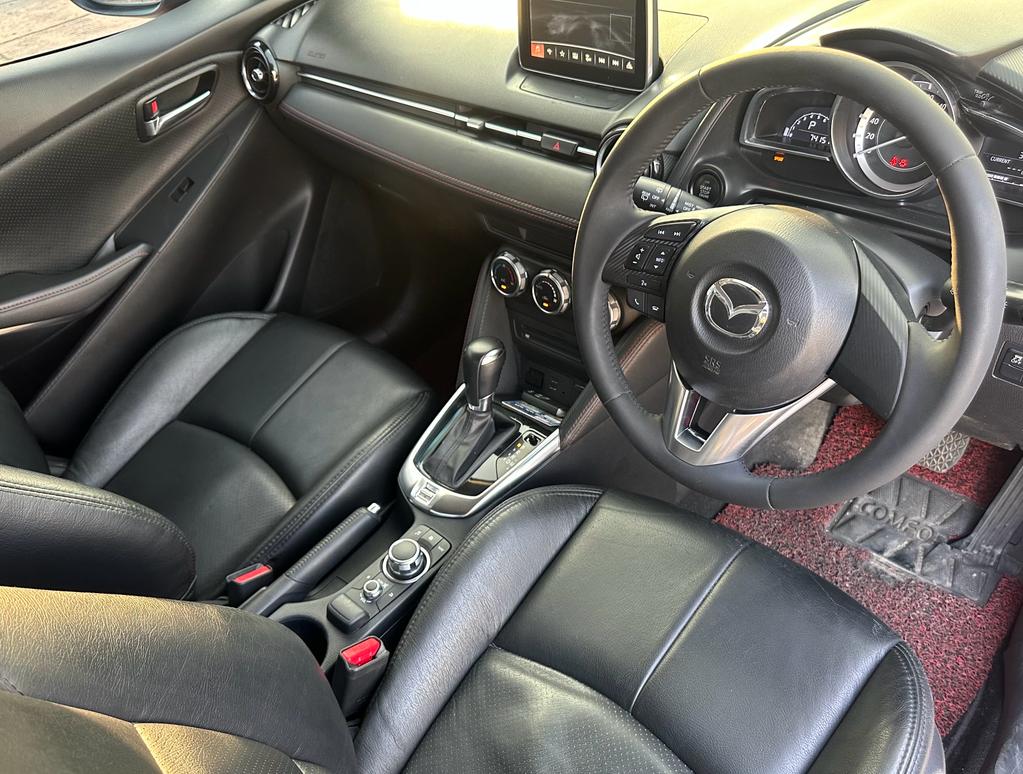 2016 Mazda 2  Hatchback R 1.5L AT 2016 Mazda 2  Hatchback R 1.5L AT