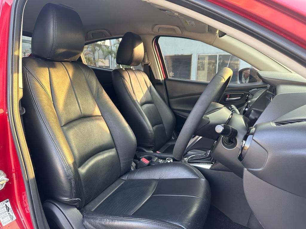 2016 Mazda 2  Hatchback R 1.5L AT 2016 Mazda 2  Hatchback R 1.5L AT