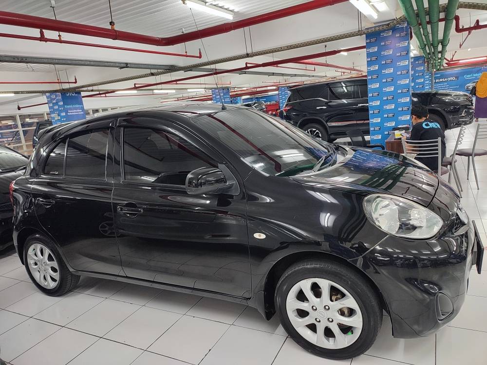 Old 2015 Nissan March 1.2L AT 1.2L AT