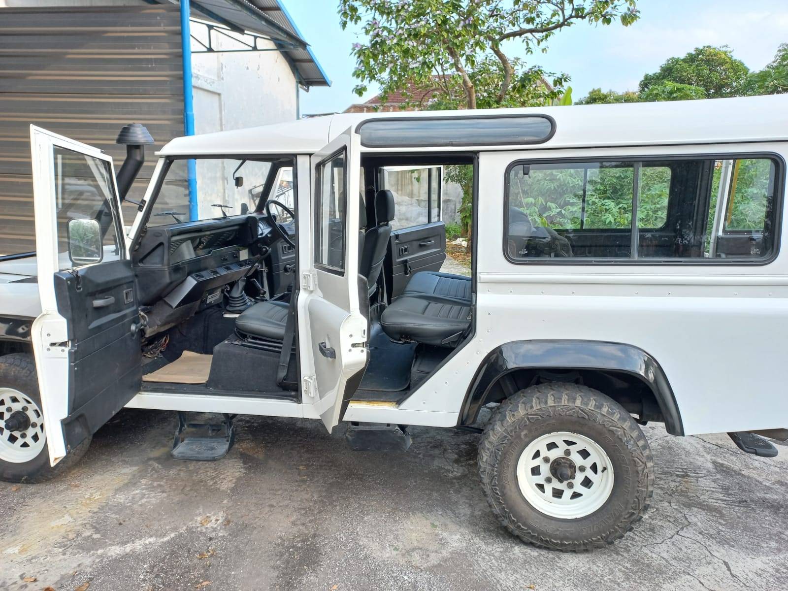 2005 Land Rover Defender 110 2005 Land Rover Defender 110