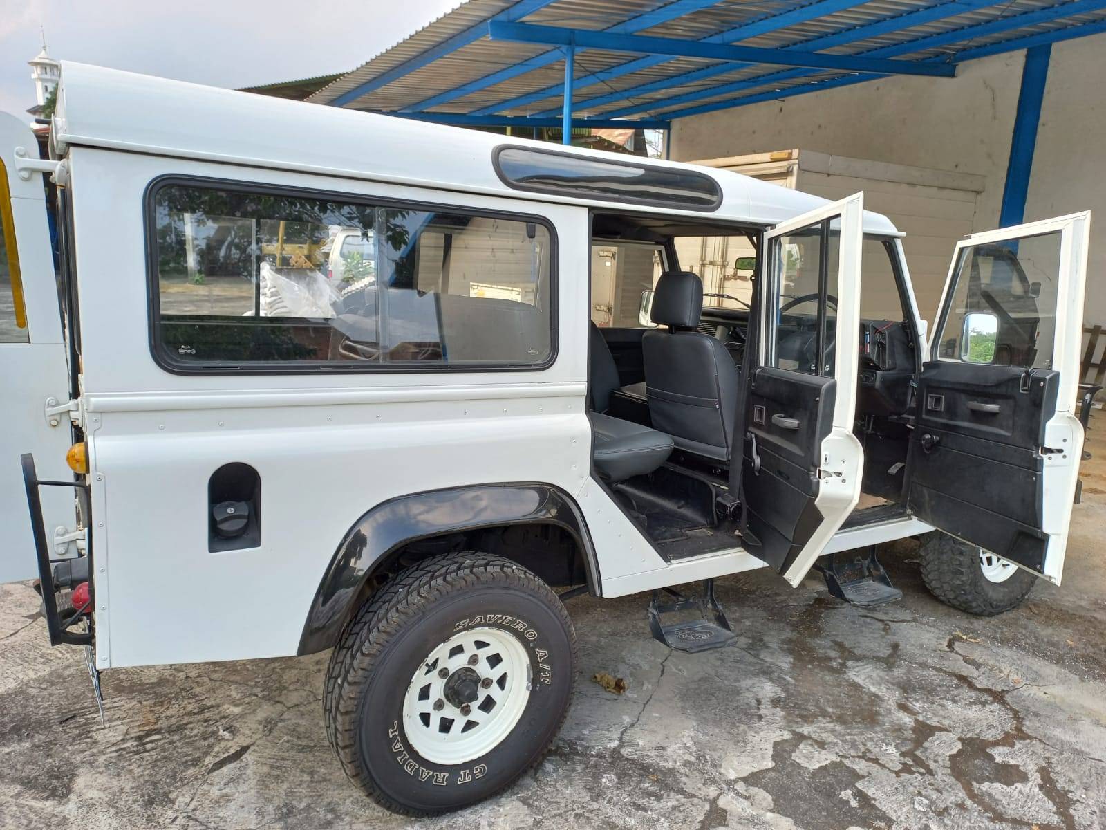 2005 Land Rover Defender 110 2005 Land Rover Defender 110