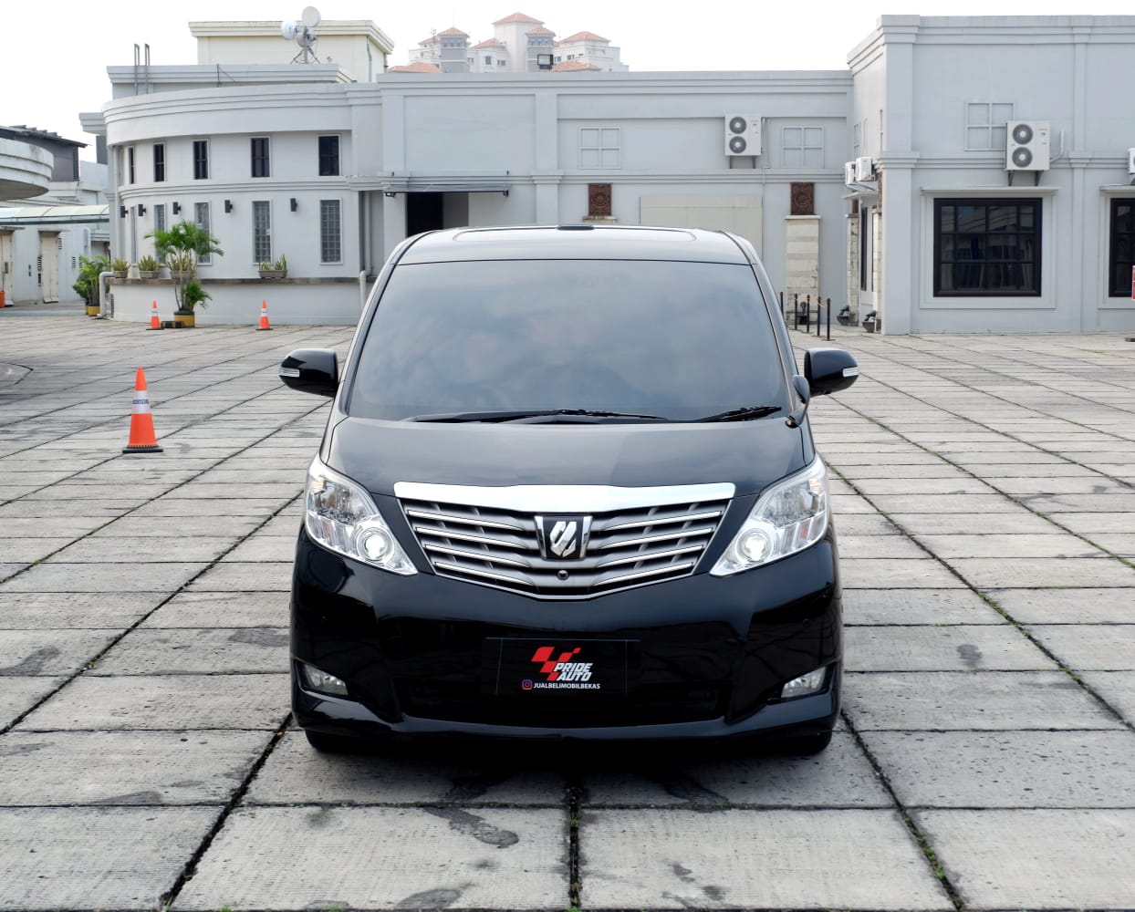 2011 Toyota Alphard Bekas 2011 Toyota Alphard Bekas