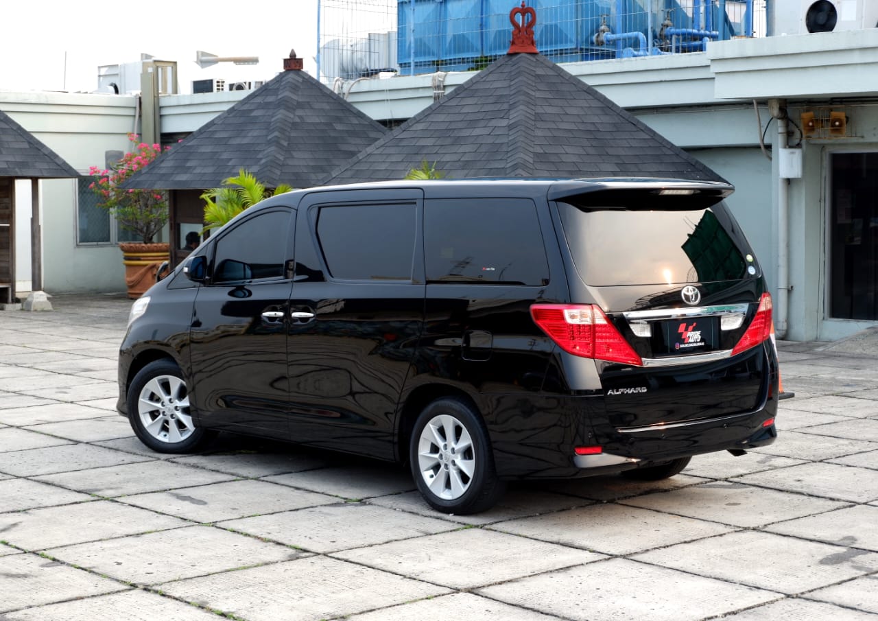 2011 Toyota Alphard 2011 Toyota Alphard