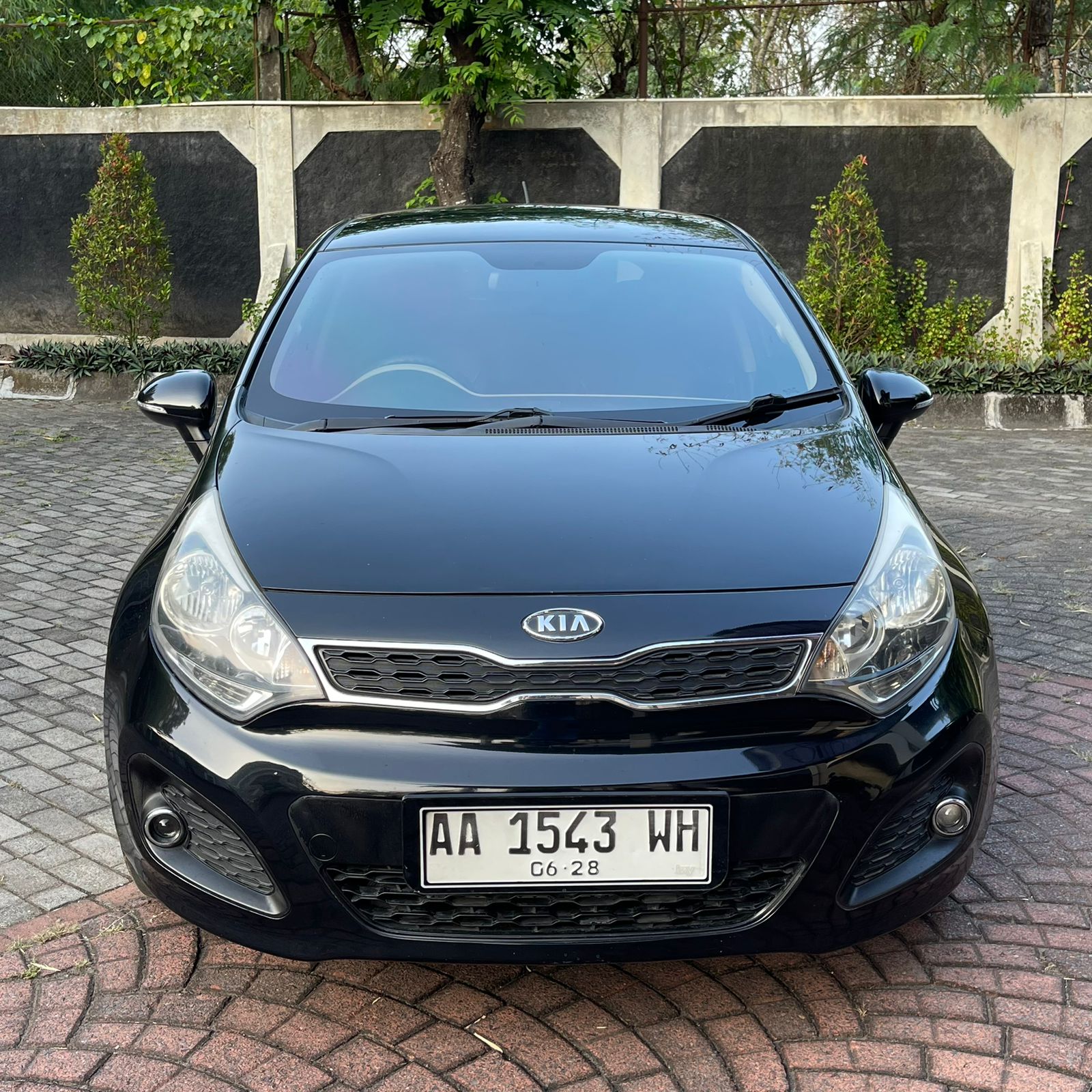 2012 Kia Rio  SE 1.4L AT Bekas 2012 Kia Rio  SE 1.4L AT Bekas