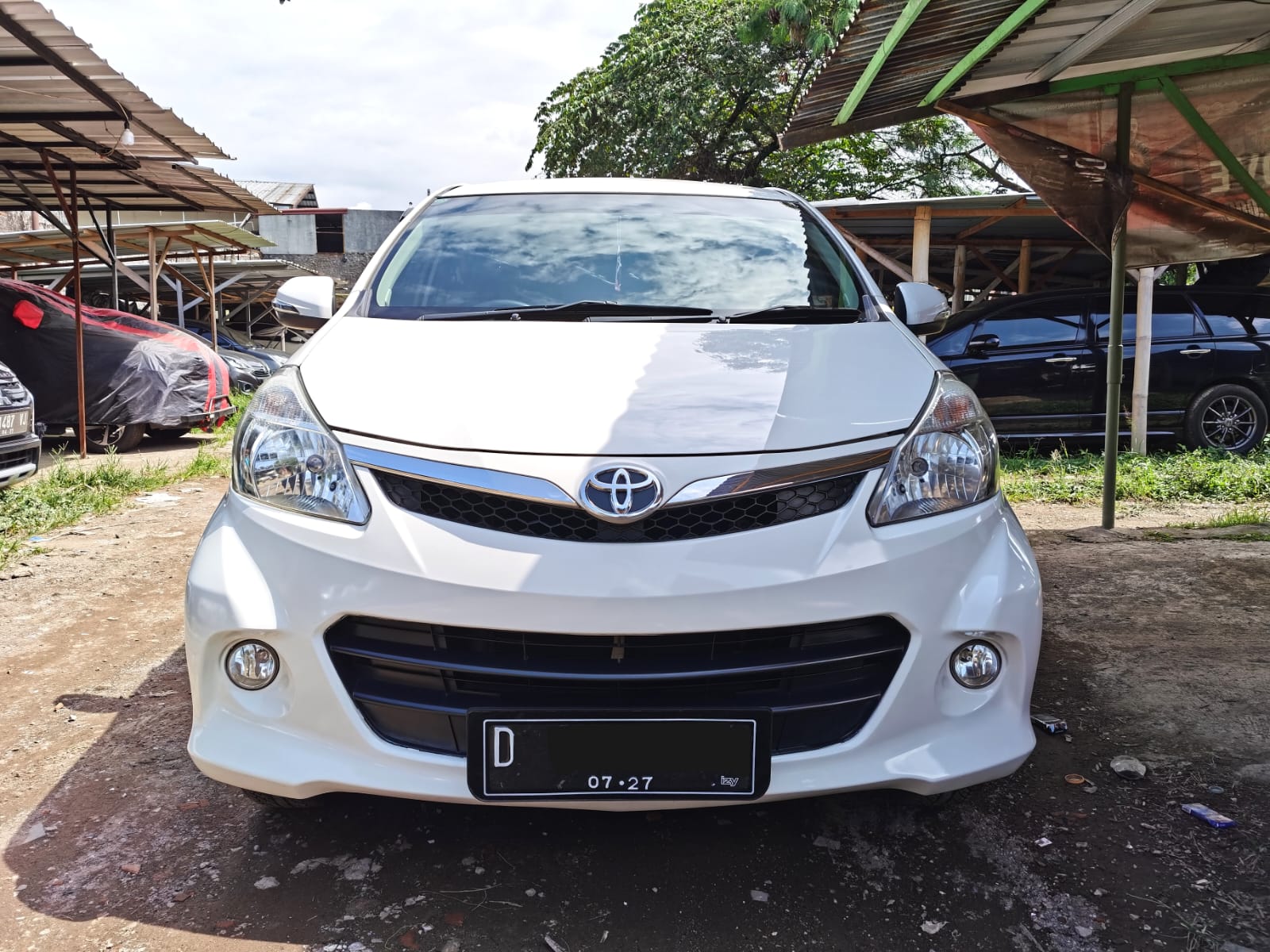 2013 Toyota Avanza Veloz Bekas 2013 Toyota Avanza Veloz Bekas