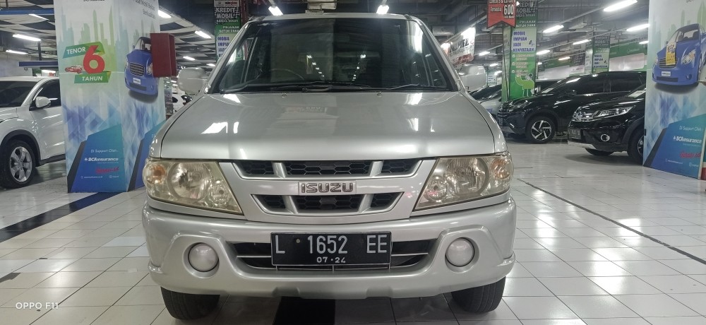 2004 Isuzu Panther