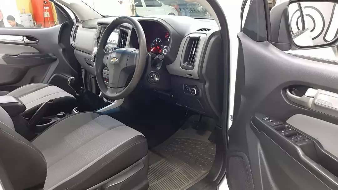 Beli mobil bekas