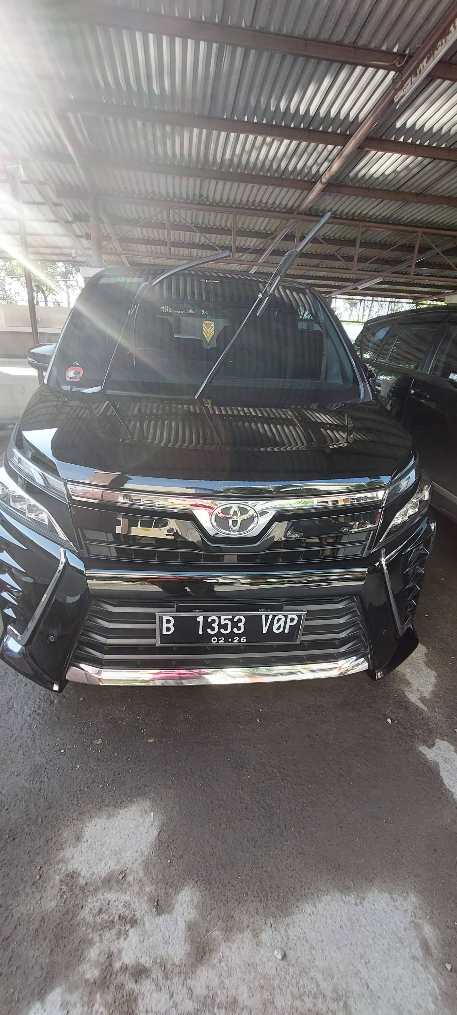 2020 Toyota Voxy 2.0 CVT 2.0 CVT bekas