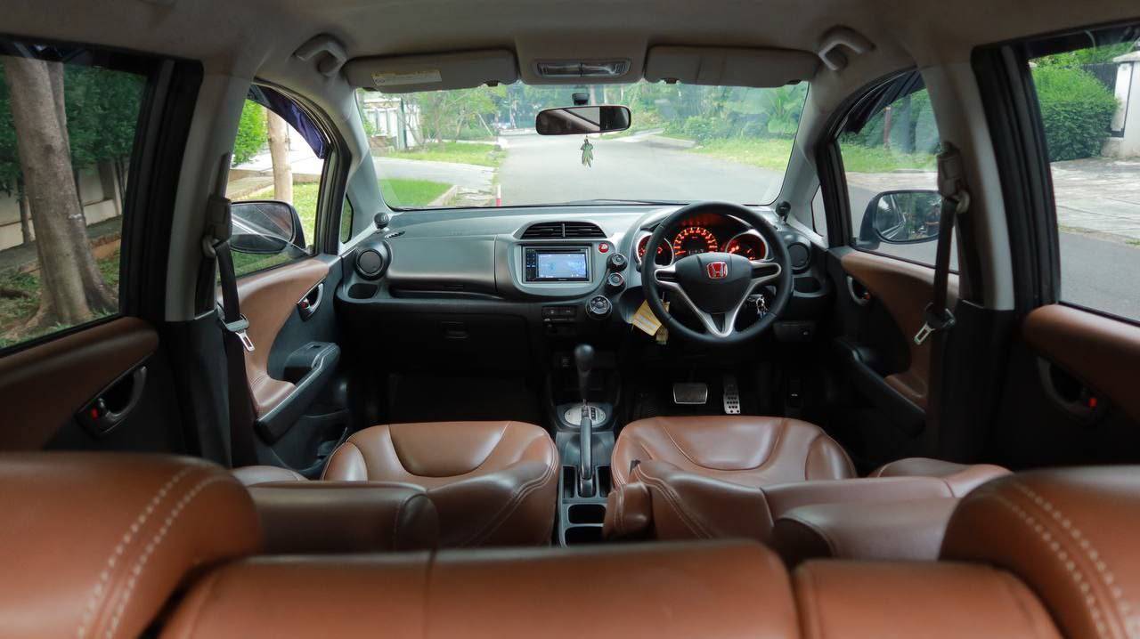 Dijual 2011 Honda Jazz RS CVT RS CVT Bekas
