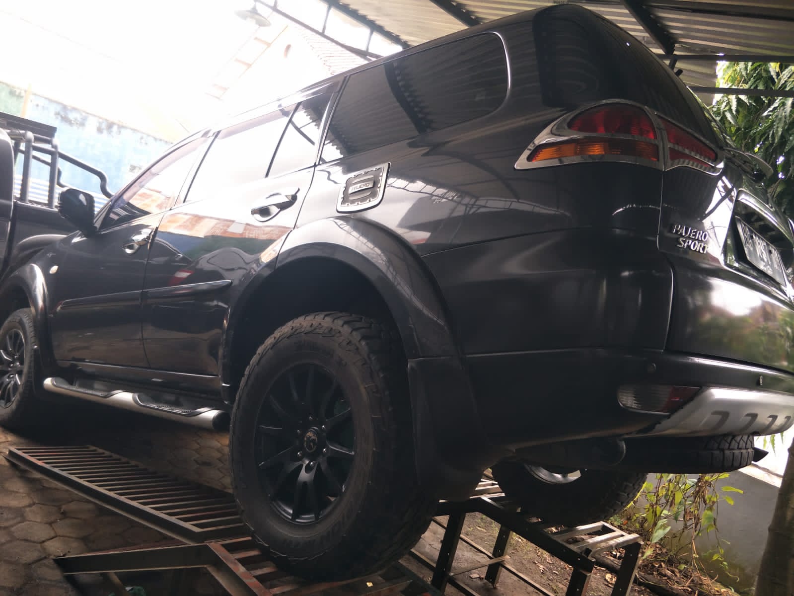 2009 Mitsubishi Pajero Sport 2009 Dakar 4x2 AT 2009 Mitsubishi Pajero Sport 2009 Dakar 4x2 AT