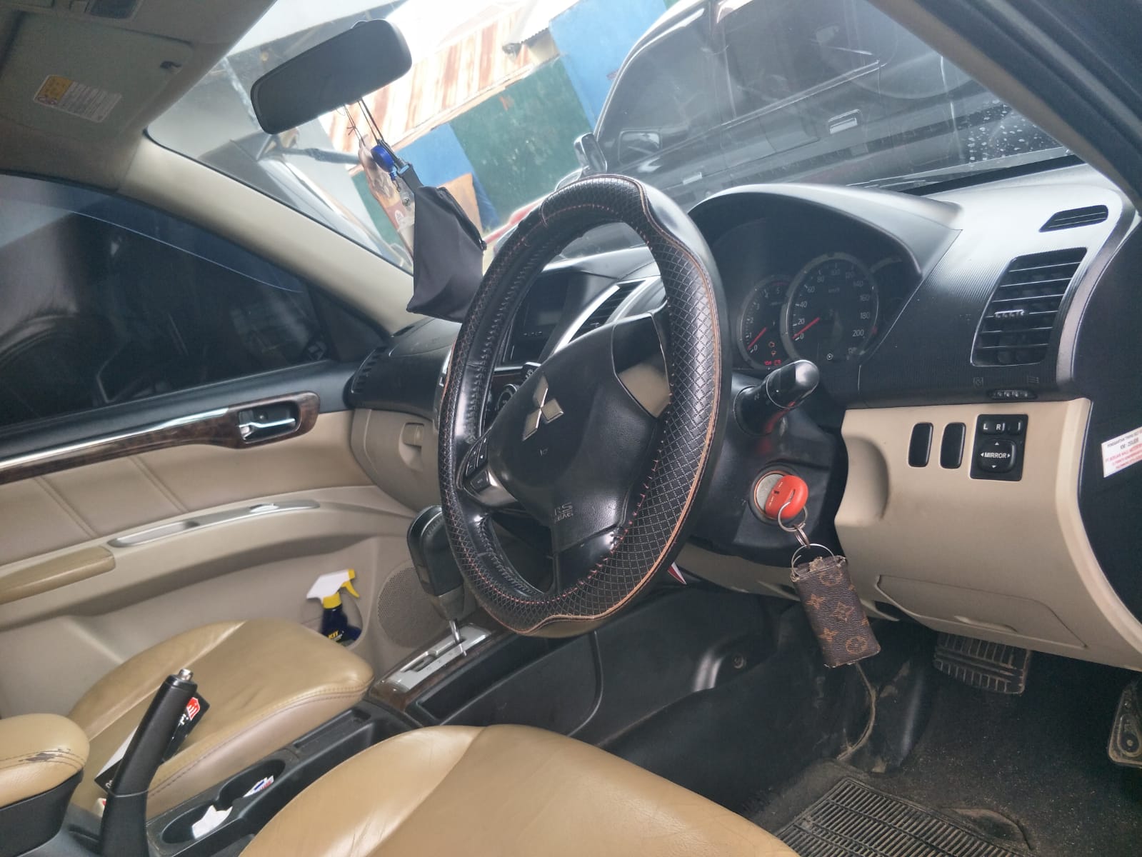 2009 Mitsubishi Pajero Sport 2009 Dakar 4x2 AT 2009 Mitsubishi Pajero Sport 2009 Dakar 4x2 AT