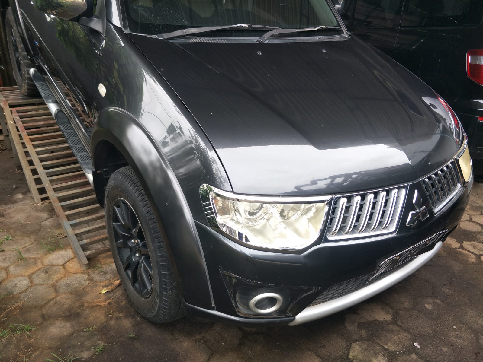 2009 Mitsubishi Pajero Sport 2009 Dakar 4x2 AT 2009 Mitsubishi Pajero Sport 2009 Dakar 4x2 AT