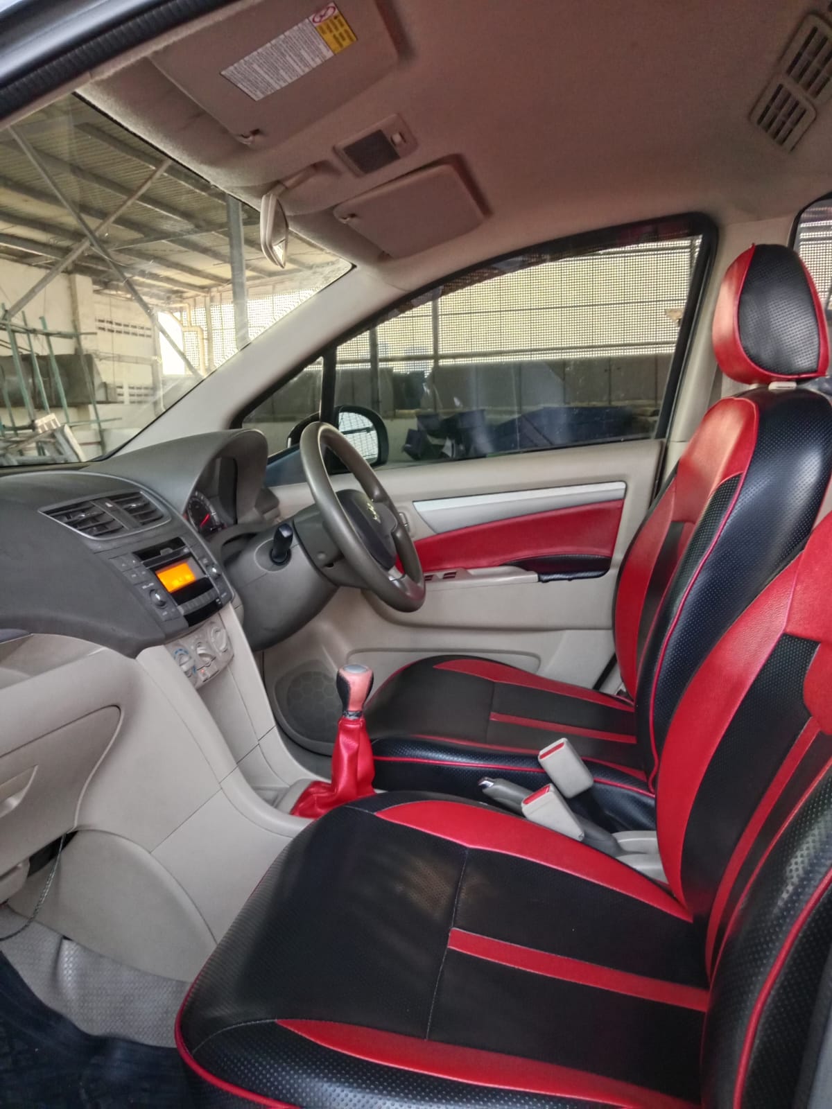 2016 Suzuki Ertiga  2016 Suzuki Ertiga