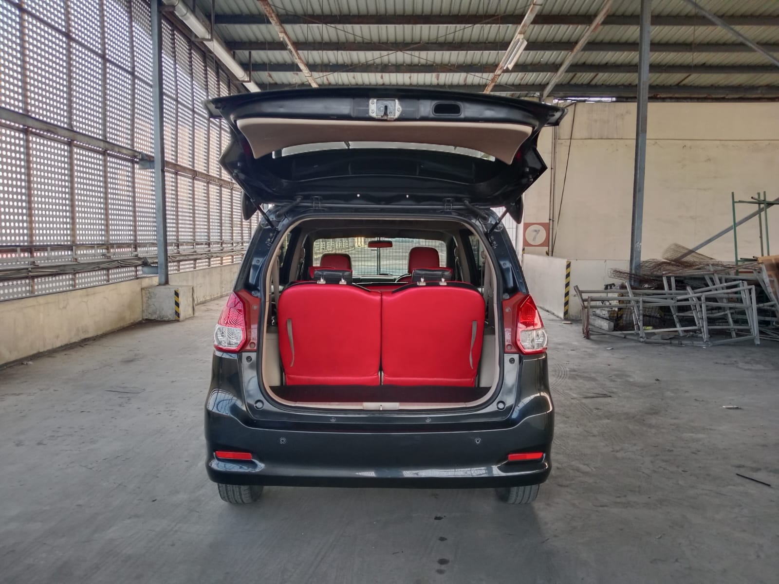 2016 Suzuki Ertiga  2016 Suzuki Ertiga