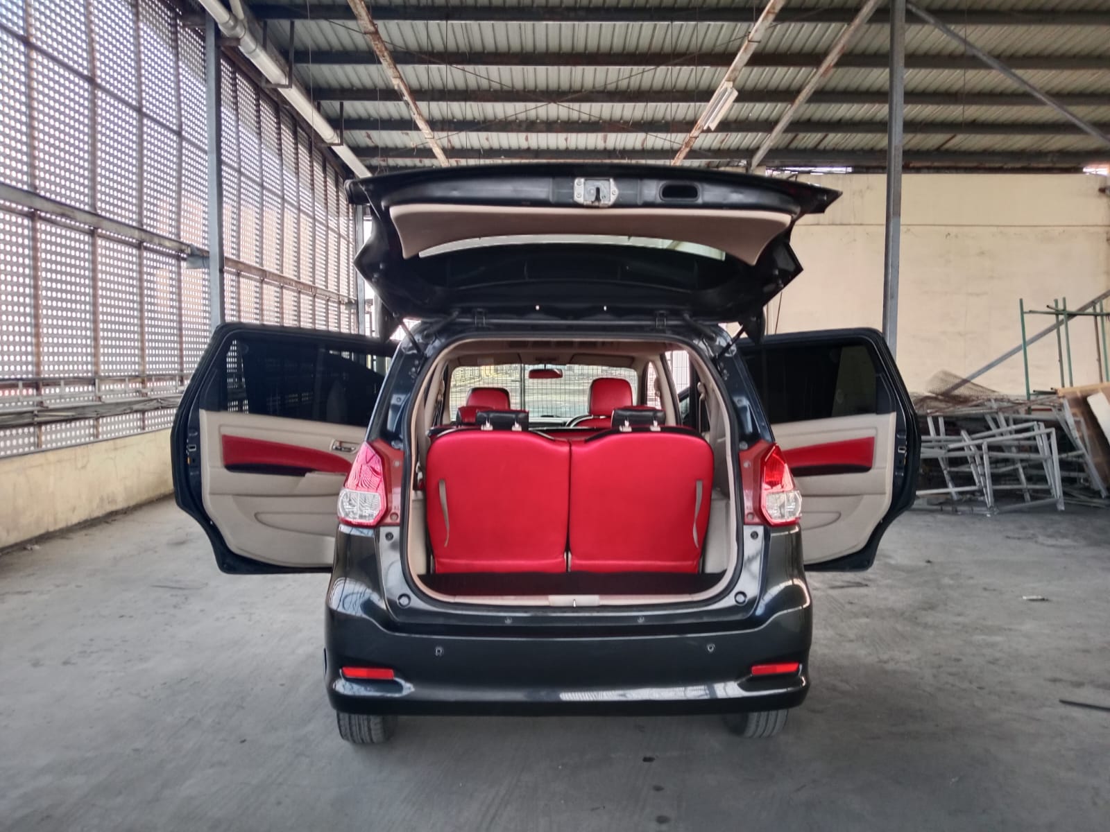 2016 Suzuki Ertiga  2016 Suzuki Ertiga