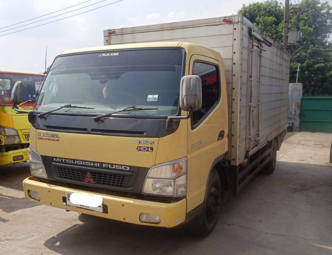 2013 Mitsubishi Colt L 300 SOLAR STD 2 5 BOX L 300 SOLAR STD 2 5 BOX bekas