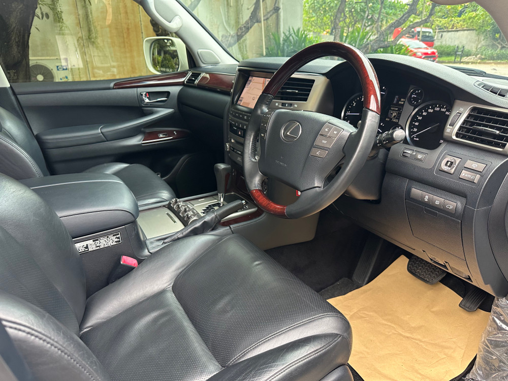 2012 Lexus LX 570 2012 Lexus LX 570