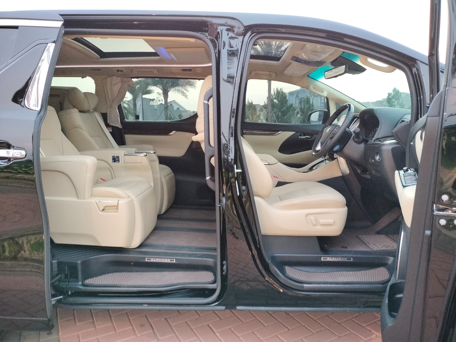 2023 Toyota Alphard 2023 Toyota Alphard