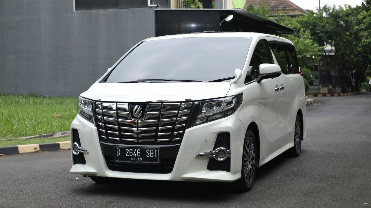 2015 Toyota Alphard