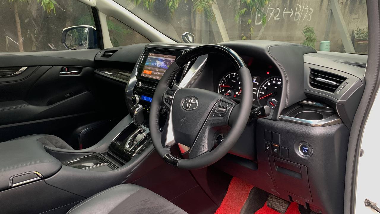 2015 Toyota Alphard 2015 Toyota Alphard