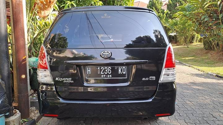 2010 Toyota Innova 2010 Toyota Innova