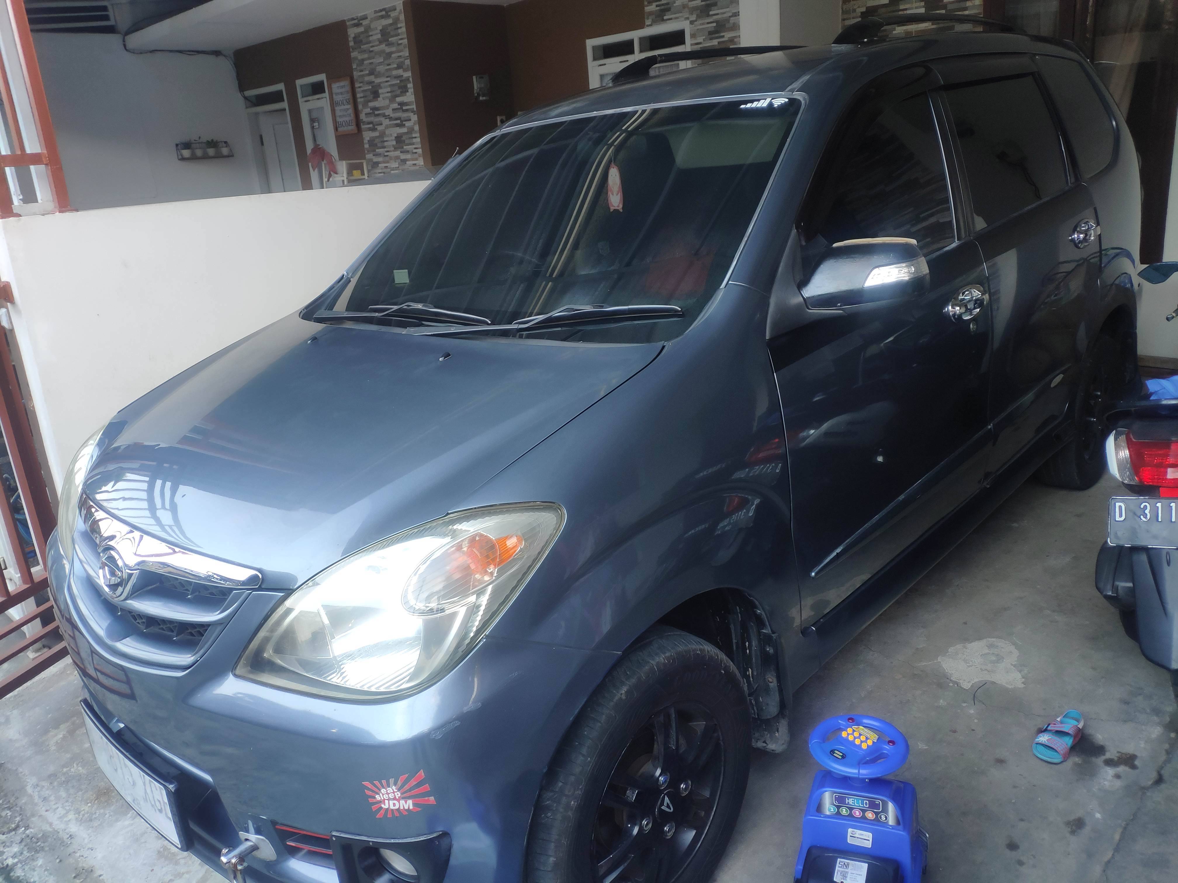 2011 Daihatsu Xenia 2011 Daihatsu Xenia