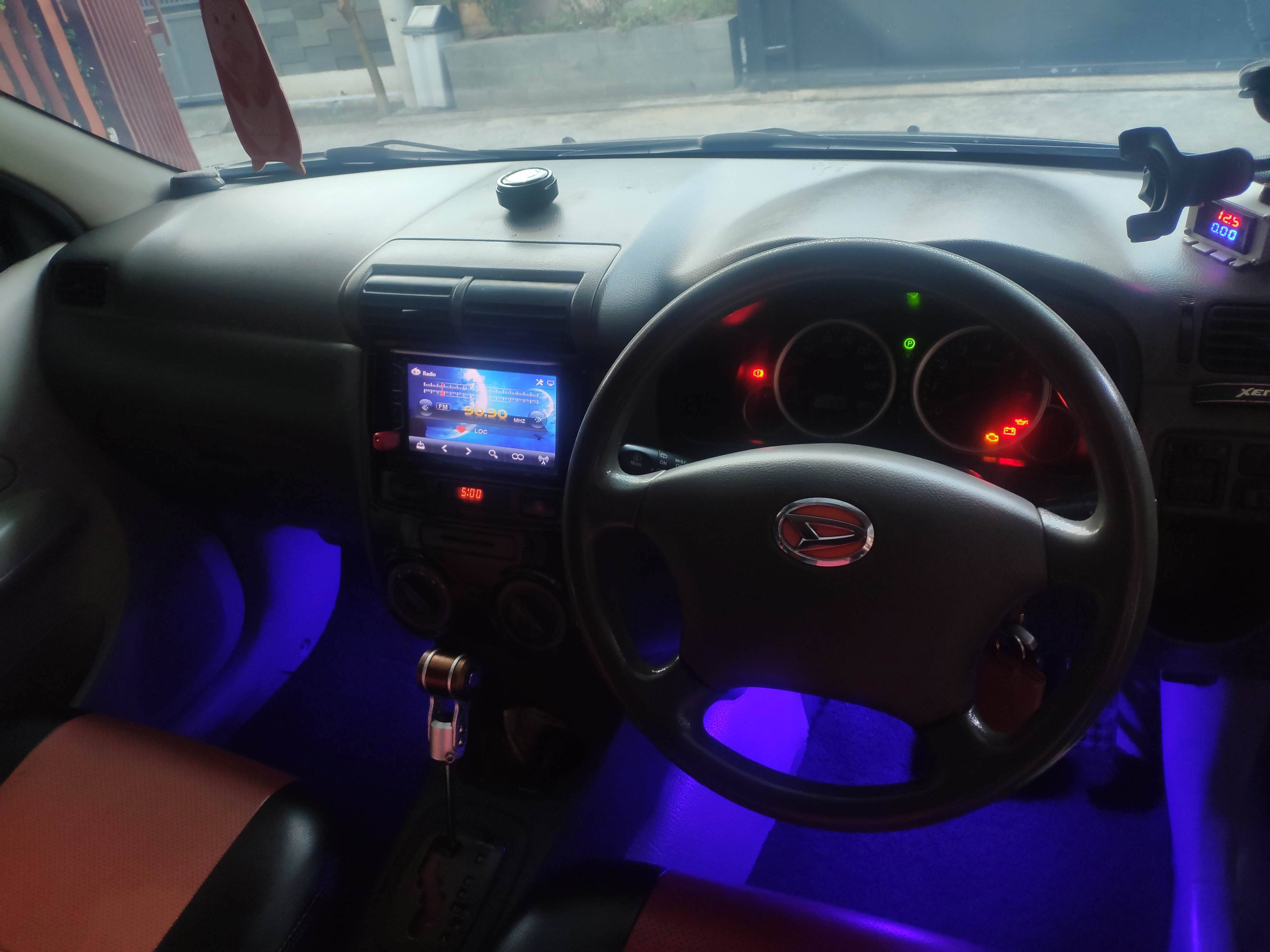 2011 Daihatsu Xenia 2011 Daihatsu Xenia