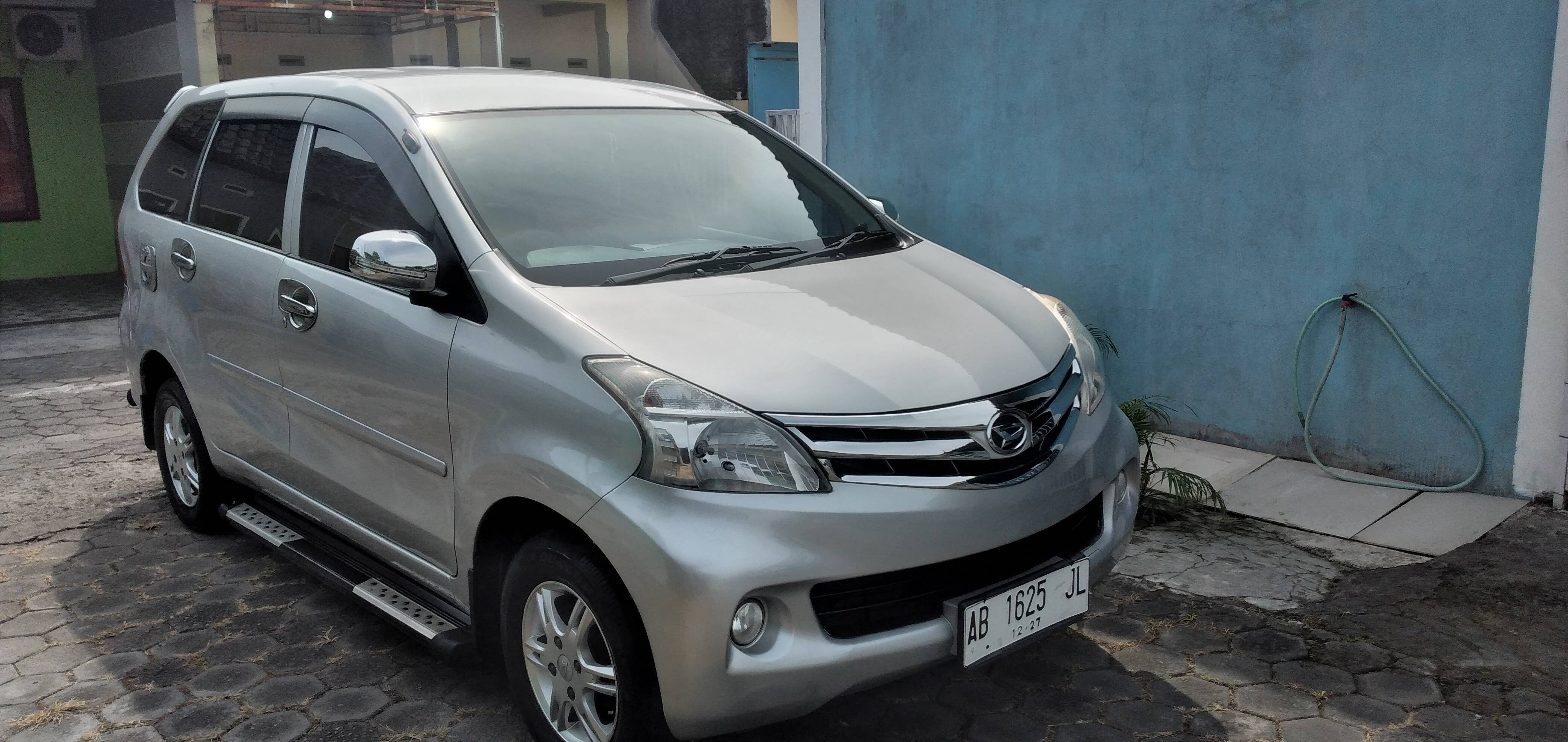 2012 Daihatsu Xenia 2012 Daihatsu Xenia