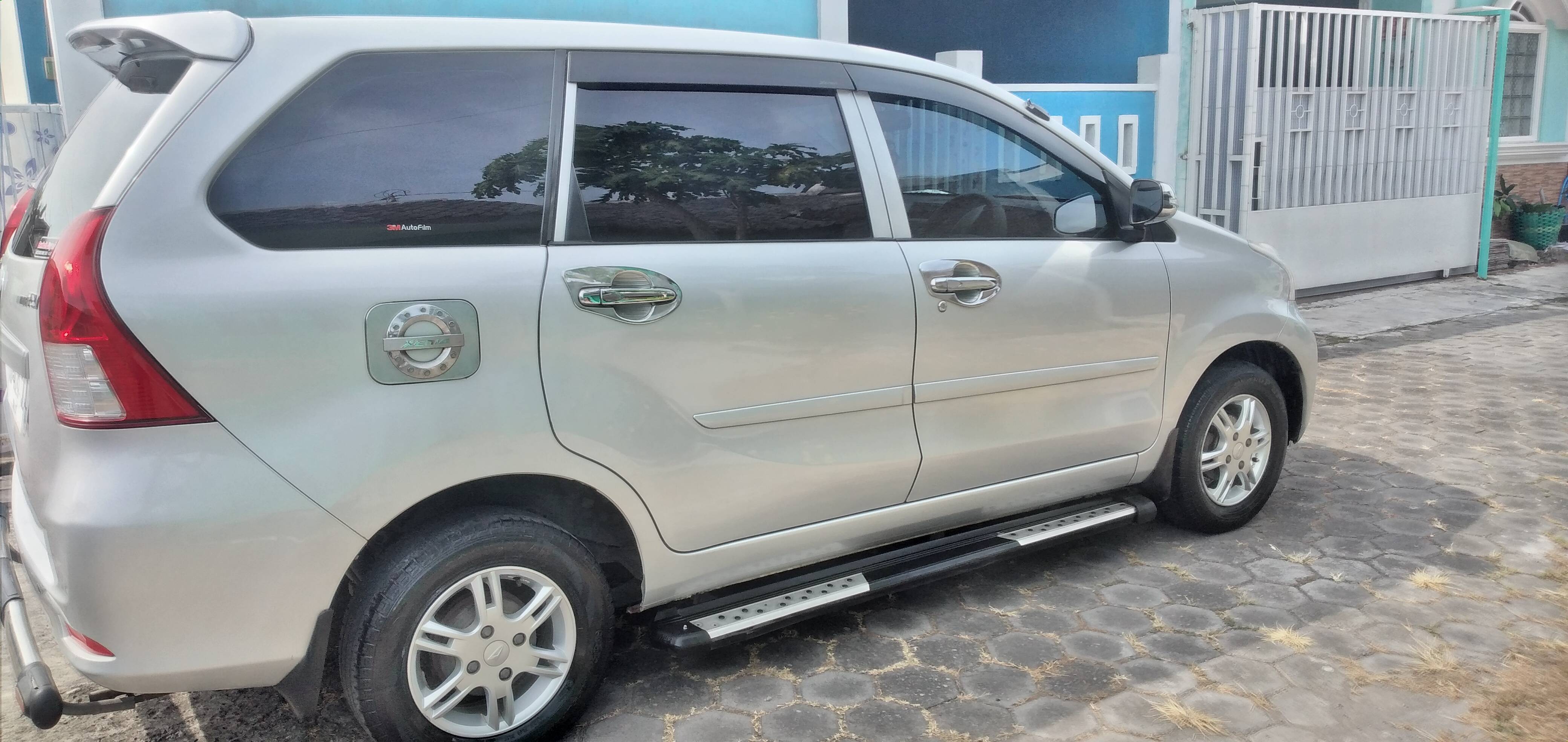 2012 Daihatsu Xenia 2012 Daihatsu Xenia