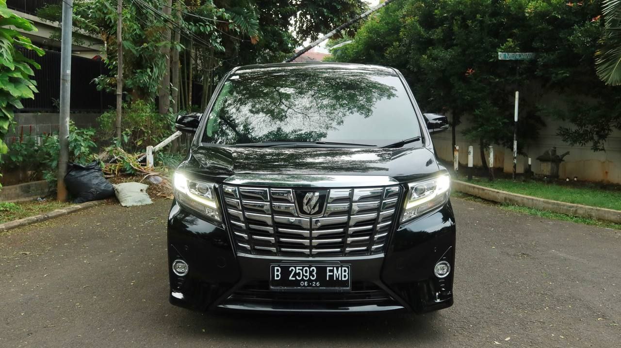 Second Hand 2017 Toyota Alphard Second Hand 2017 Toyota Alphard