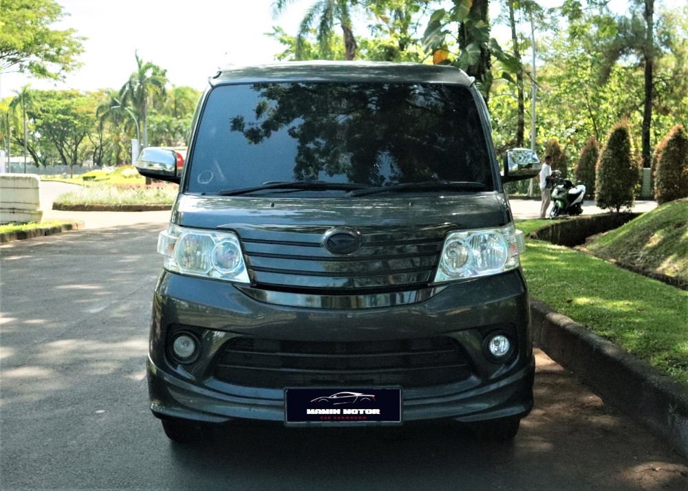 2017 Daihatsu Luxio
