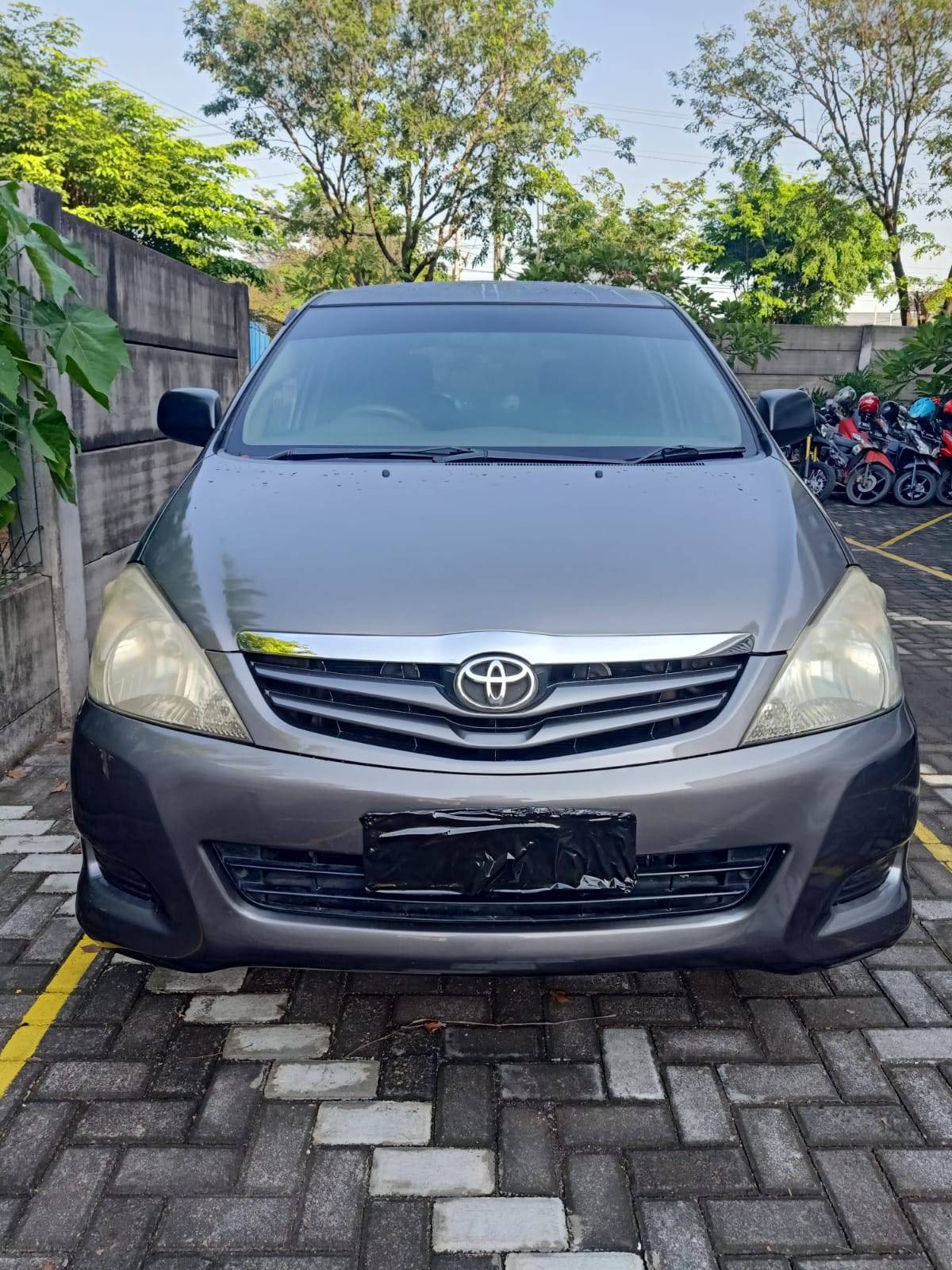 Second Hand 2010 Toyota Kijang Innova Second Hand 2010 Toyota Kijang Innova