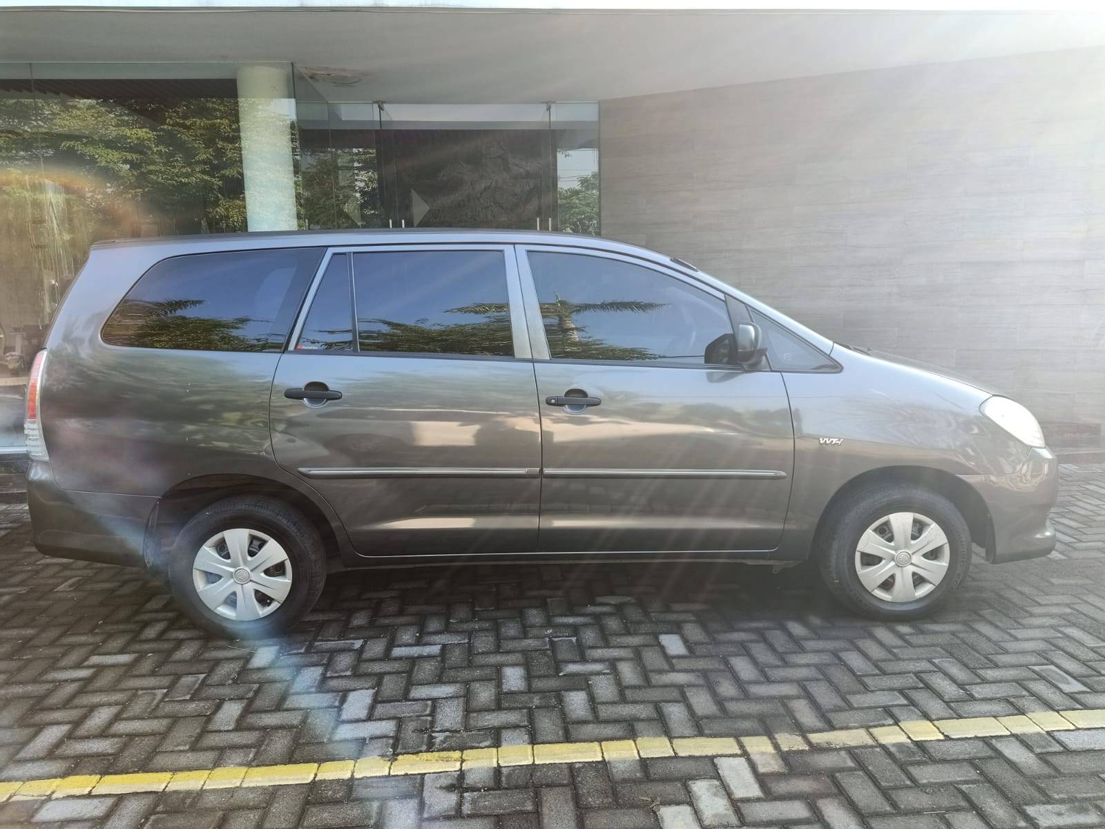 2010 Toyota Kijang Innova 2010 Toyota Kijang Innova