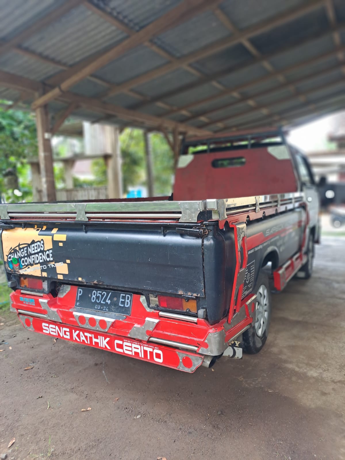 2014 Mitsubishi L300 2014 Mitsubishi L300