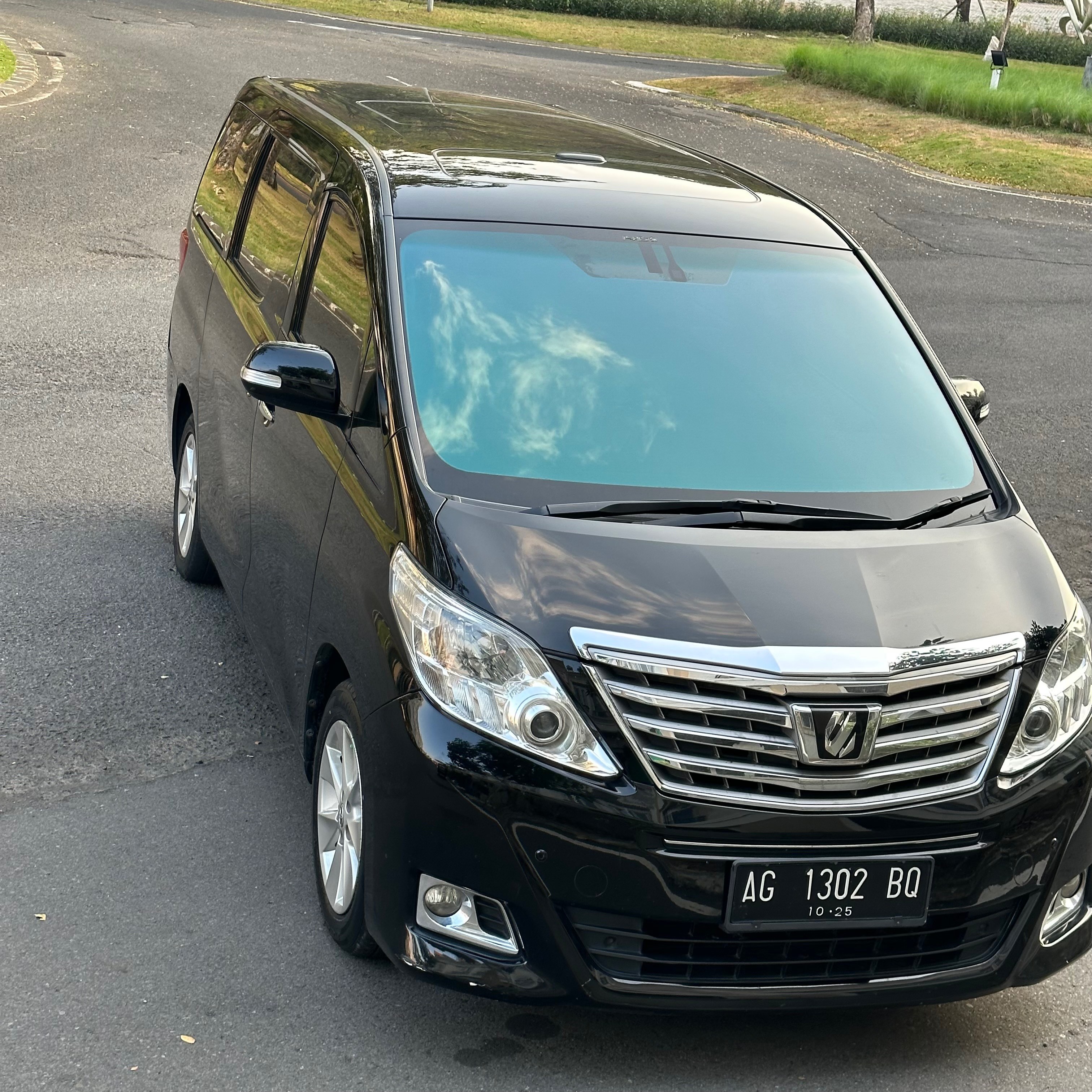 2013 Toyota Alphard  2.5 G A/T 2013 Toyota Alphard  2.5 G A/T
