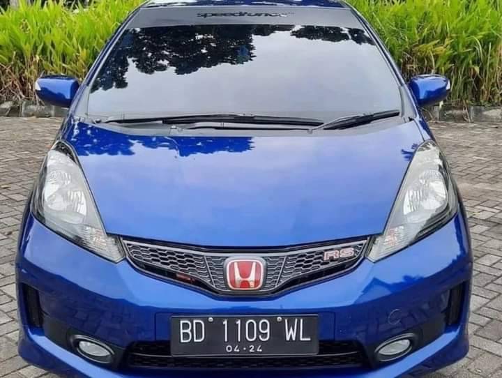 2013 Honda Jazz  1.5L RS MT Bekas 2013 Honda Jazz  1.5L RS MT Bekas