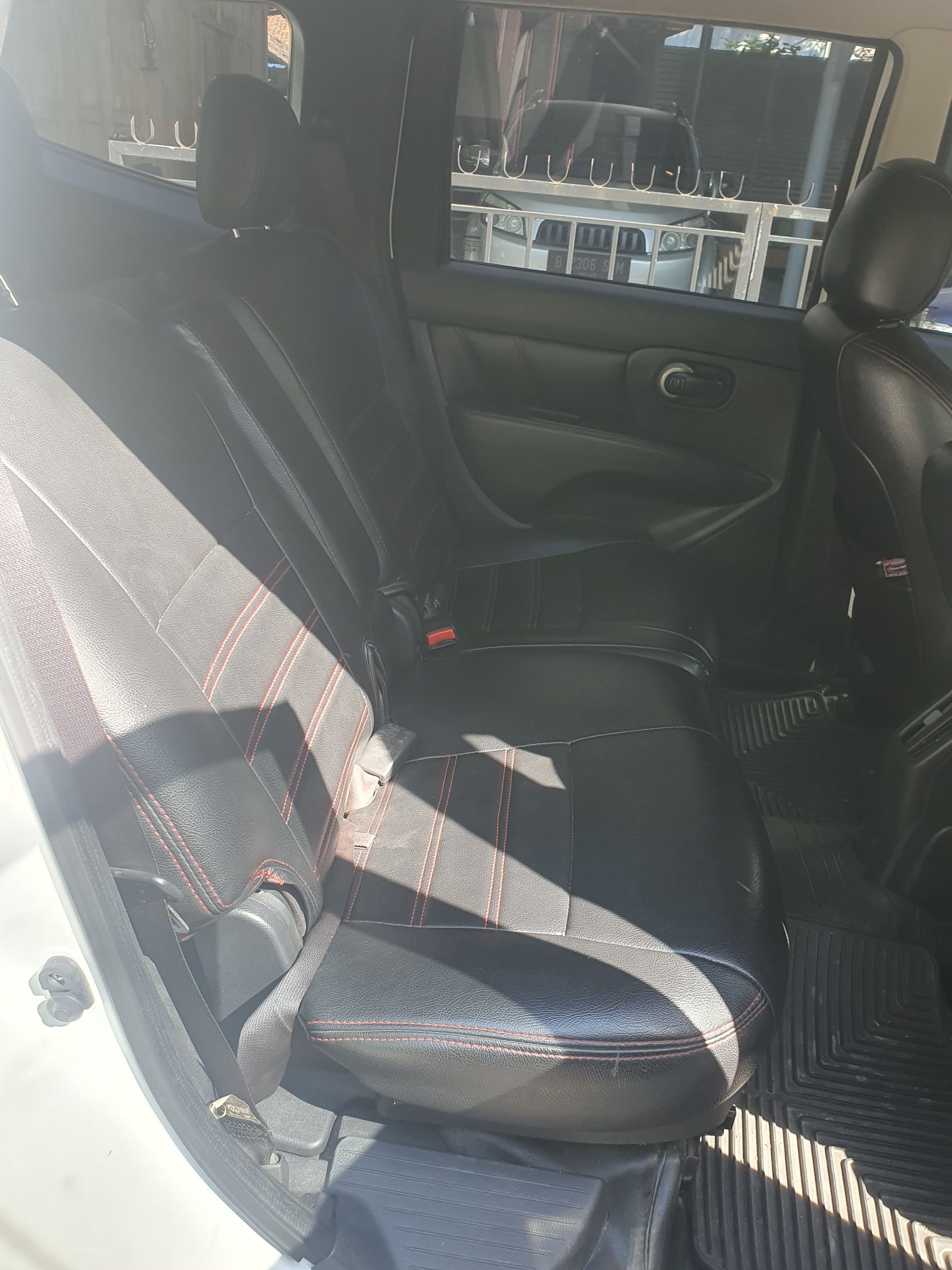 2012 Nissan Grand Livina 2012 Nissan Grand Livina