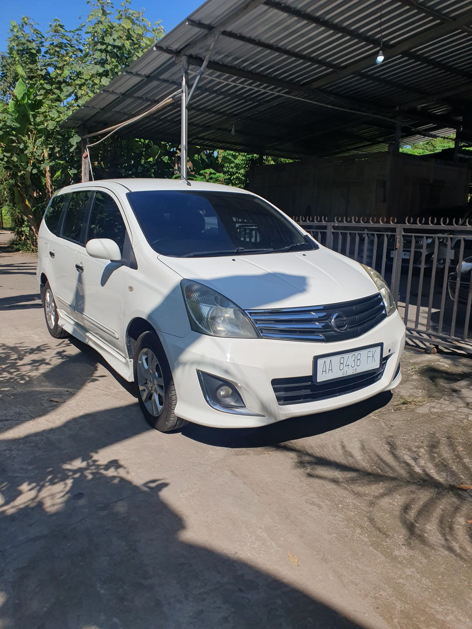 2012 Nissan Grand Livina 2012 Nissan Grand Livina