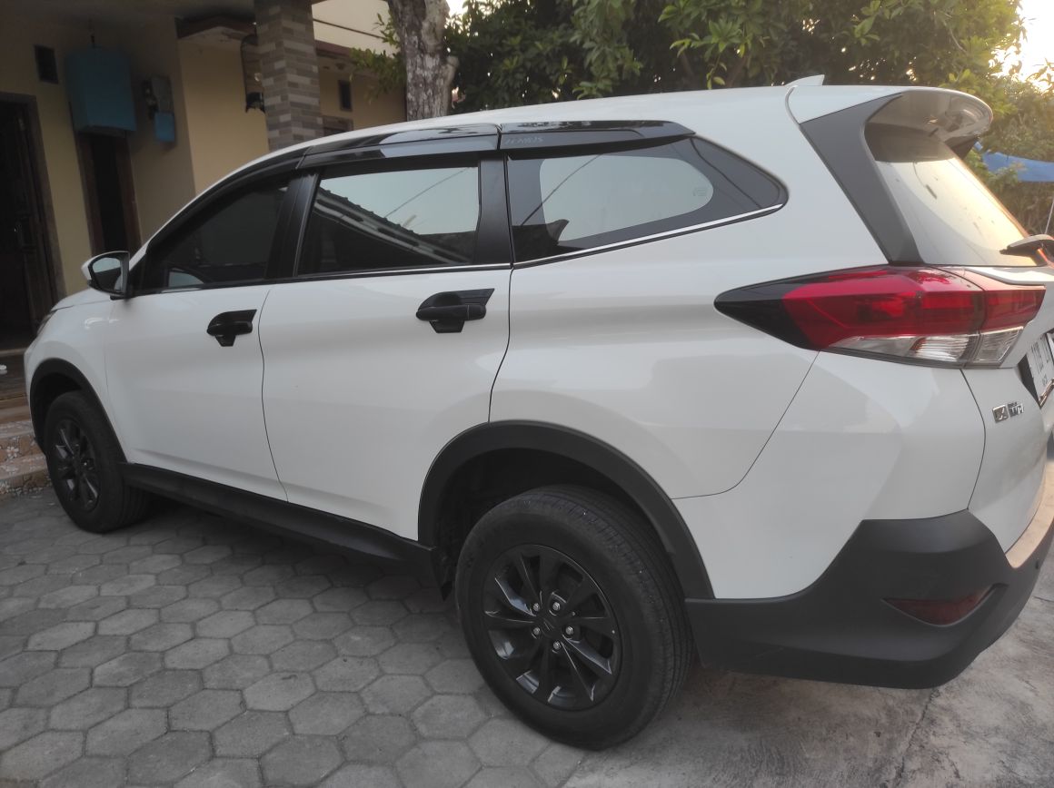 2022 Daihatsu Terios X M/T 2022 Daihatsu Terios X M/T