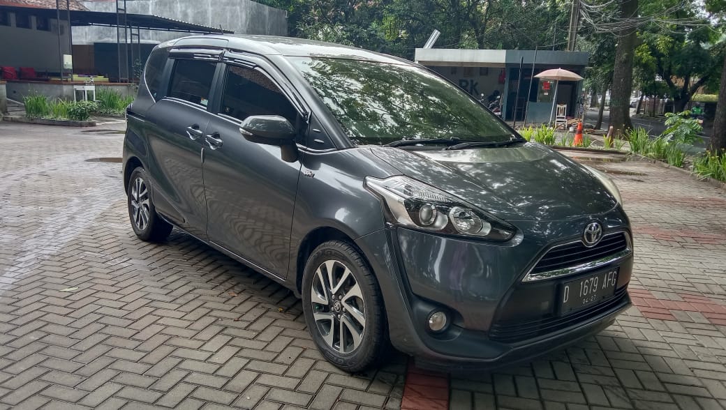 2017 Toyota Sienta 2017 Toyota Sienta