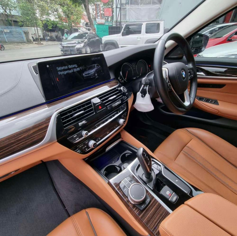 2018 BMW 5 Series Sedan 2018 BMW 5 Series Sedan