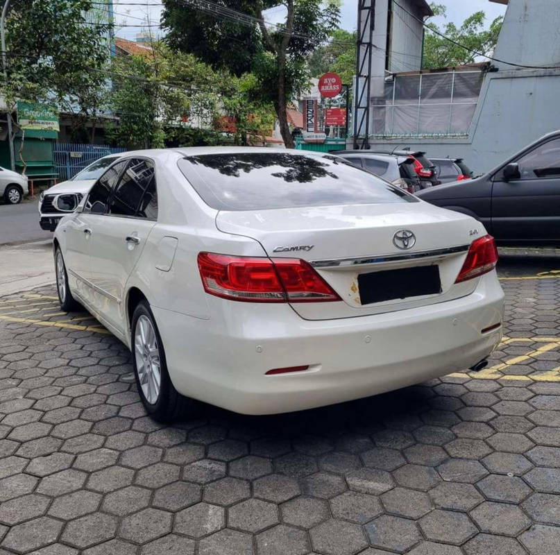 2010 Toyota Camry 2.5 V 2.5 V bekas